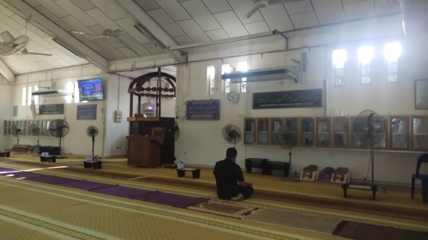 Masjid Kampung Saujana